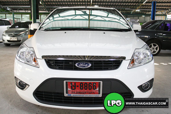 ford new focus ด้านหน้า