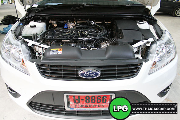 ford new focus ห้องเครื่องหลังติดแก๊ส