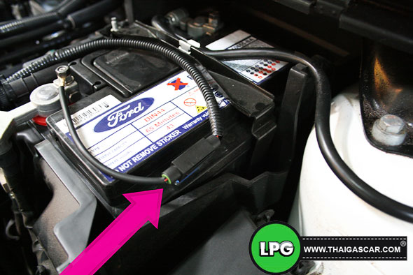 ford new focus ฟิวส์แบต
