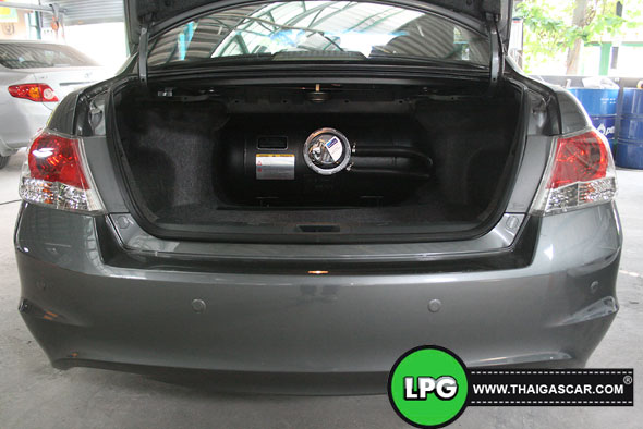 new accord g8 ถังแก๊ส lpg ติดตั้งหลังรถ