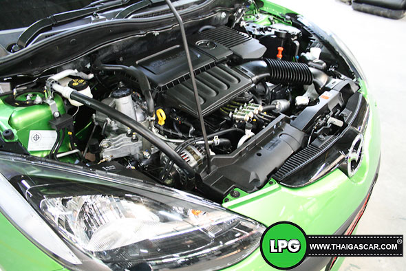 mazda 2 ติดแก๊ส