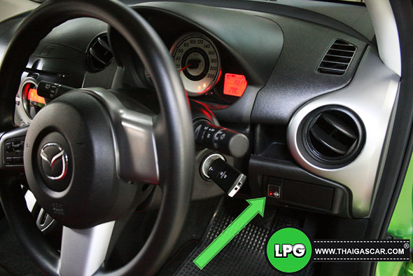 mazda 2 ติดแก๊ส