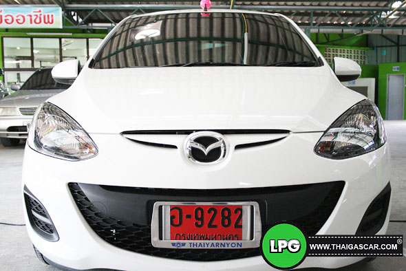 mazda 2 ติดแก๊ส