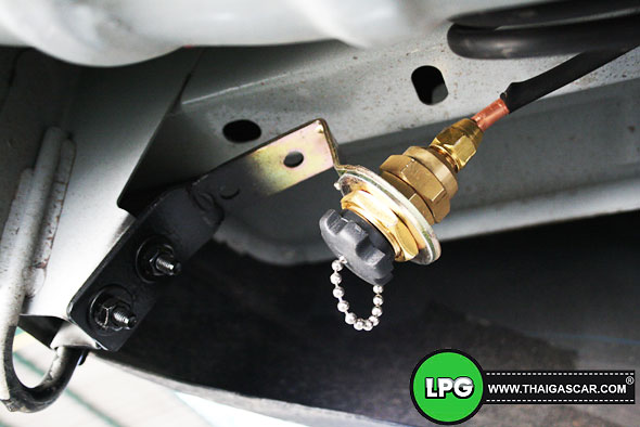 mazda 2 ติดแก๊ส