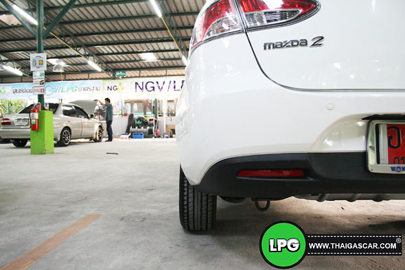 mazda 2 ติดแก๊ส