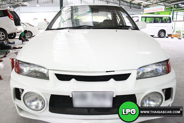 lancer ท้ายเบนซ์ ติดแก๊ส