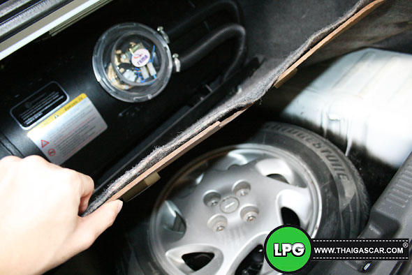 lancer ท้ายเบนซ์ ติดแก๊ส