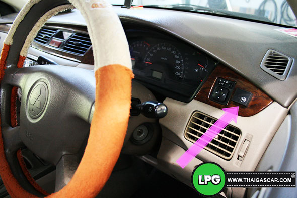 lancer cedia ติดแก๊ส