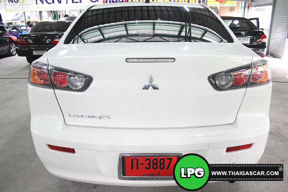 mitsubishi laner ex ท้ายรถ