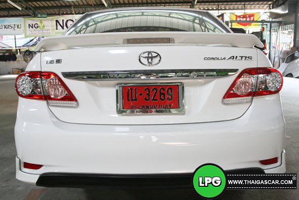 toyota altis dualvvti 1.6 ท้ายรถ