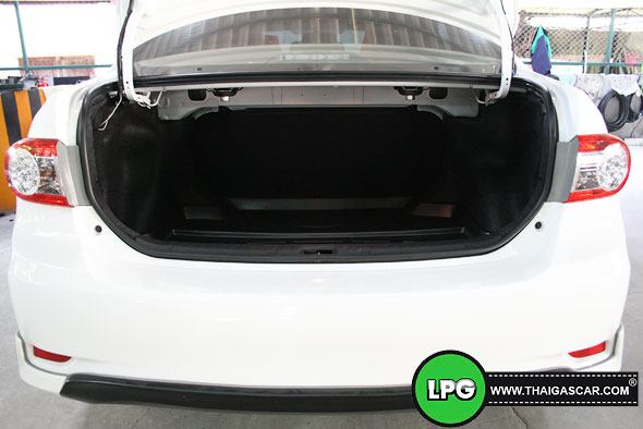 toyota altis dualvvti 1.6 กระโปรงหลัง