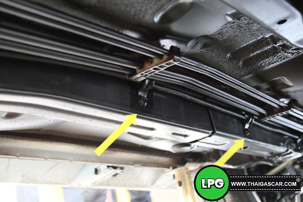 toyota altis dualvvti 1.6 ทาสีกันสนิม จุดยึดท่อแก๊ส
