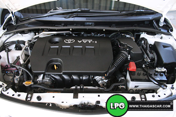 toyota altis dualvvti 1.6 ห้องเครื่อง ติดแก๊สเสร็จแล้ว มุมข้าง