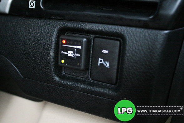 New Camry 2.5G ปี 2012  ติดแก๊ส 30