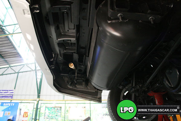 toyota innova ติดแก๊ส