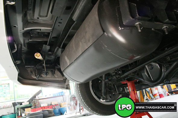 toyota innova ติดแก๊ส