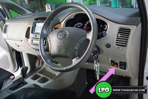 toyota innova ติดแก๊ส