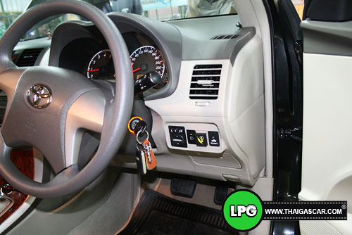 new altis ติดแก๊ส